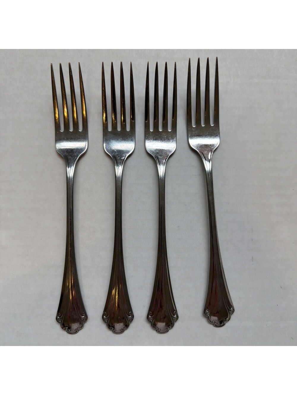 Oneida FALKIRK Stainless Dinner Forks   Set Of 4
